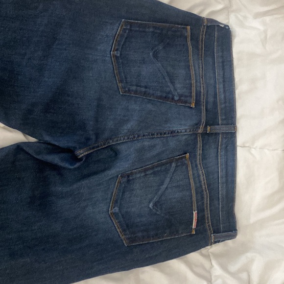 Hudson Jeans Size 31 worn only once for a couple hours . - Picture 2 of 5